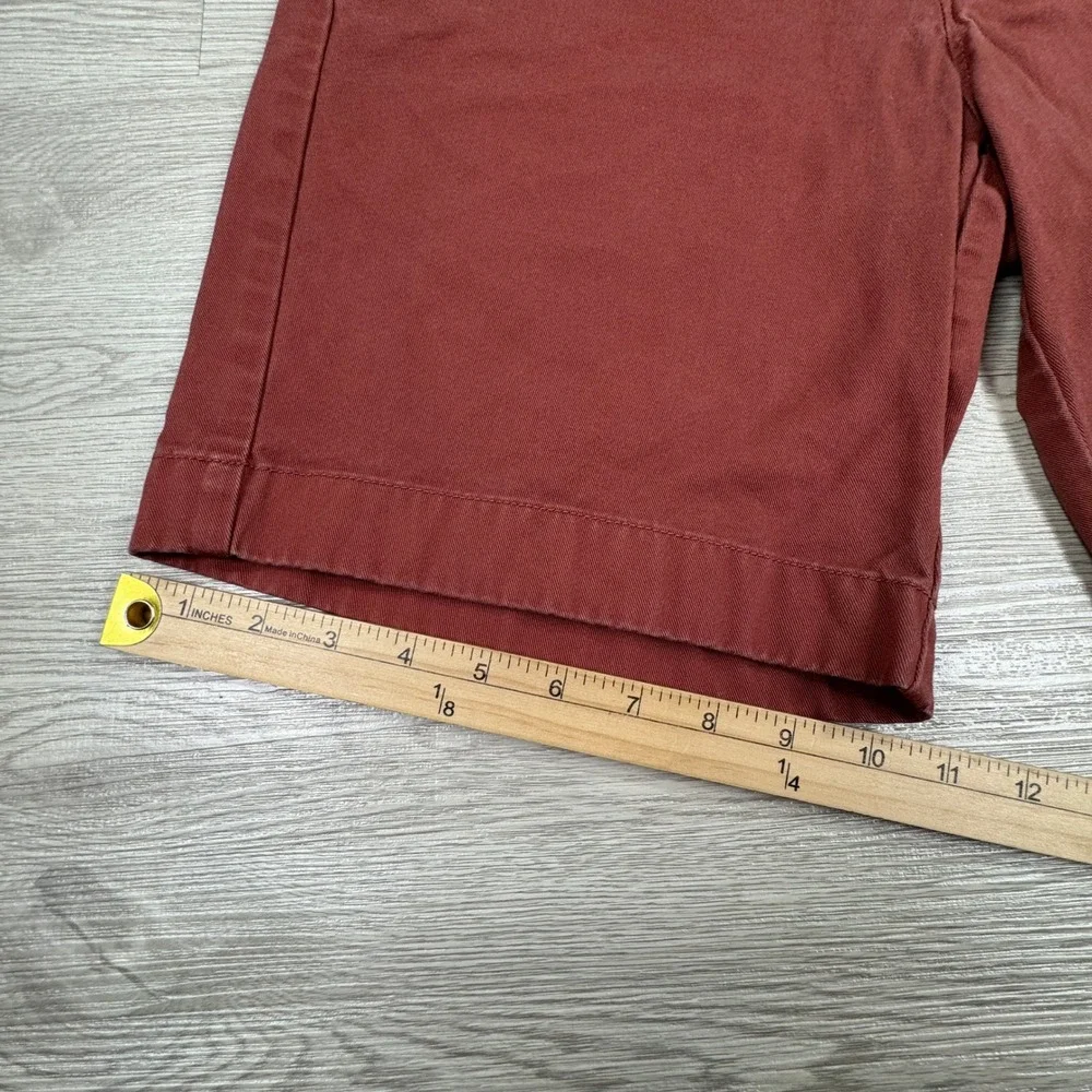 J.Crew Mens Shorts Gramercy Chino Red 33 Flat Front Cotton Casual Classic Modern